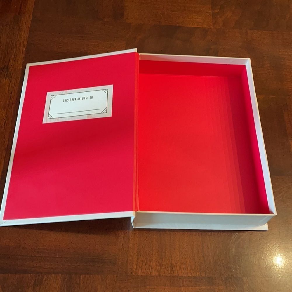 Hallmark Card Box Momento New - Picture 2 of 7